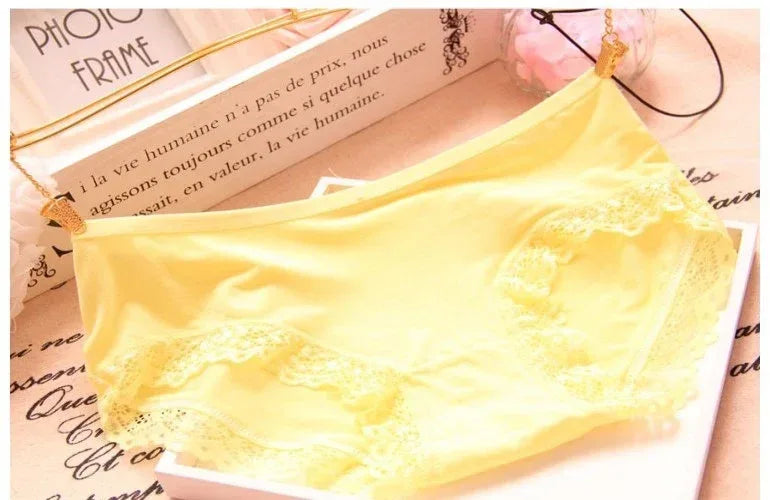Bamboo modal lace briefs in yellow with floral lace detail