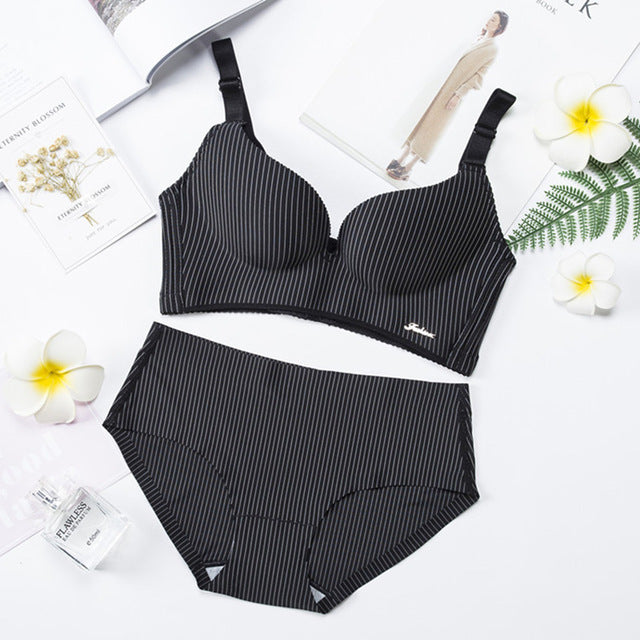 High-end Brand Romantic Temptation Bra Set Women Striped Underwear Set Hot Sale Push Up Seamless Lingerie Female Sets