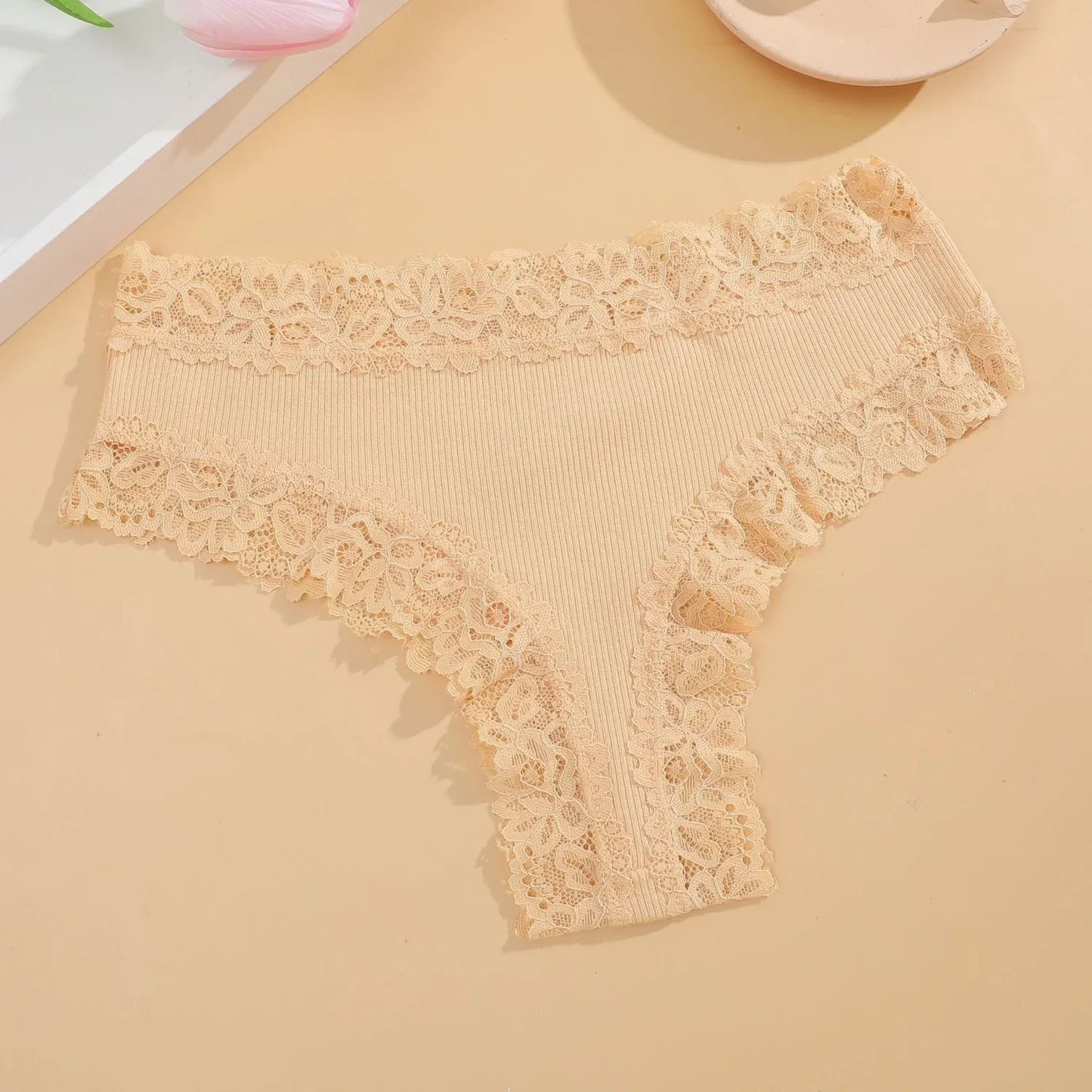 Beige lace high-waist cotton briefs with scalloped trim