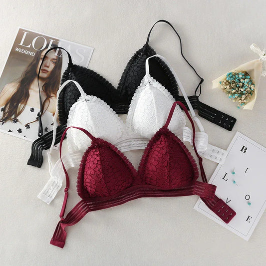 Triangel-BH mit Spitze, mehrere Farben: schwarz, weiß und rot
